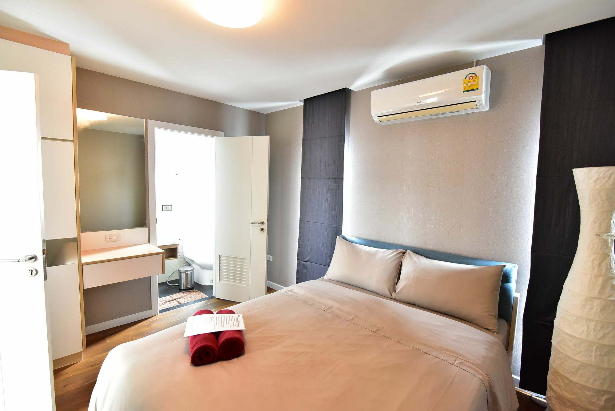 The Win Residence Pattaya Exteriör bild